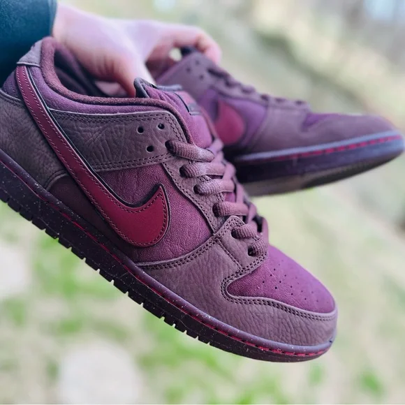 Nike SB Dunk Low PRM City of Love バーガンディ s-l400.jpg